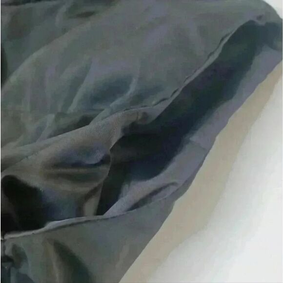 Black Puffer Vest - Picture 9 of 12